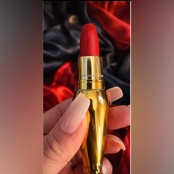 Christian Louboutin Silky Satin Lipstick Rouge Louboutin 001 ❤️ - Picture 2 of 6